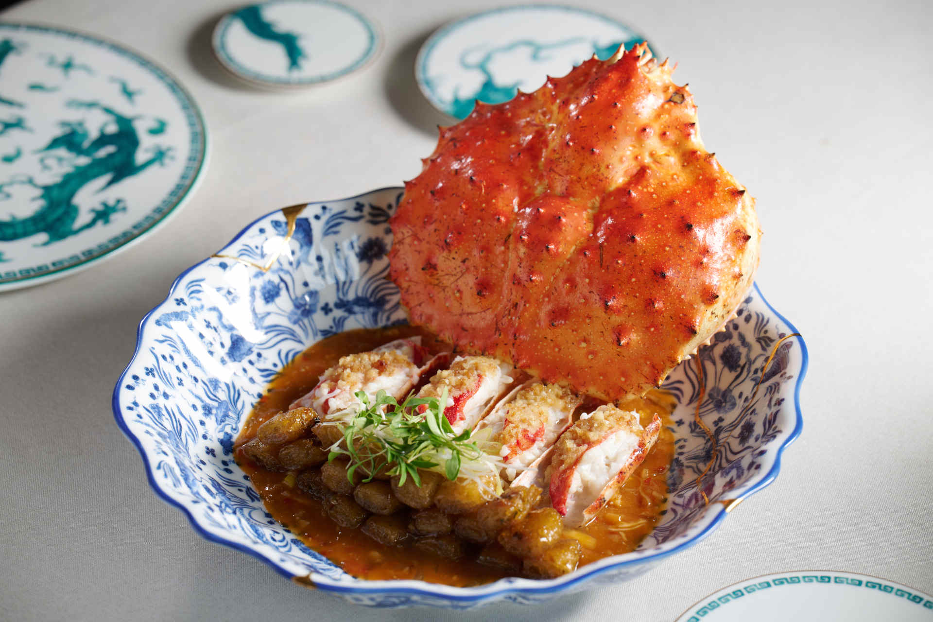 Fragrant chili Alaskan king crab with crispy cheung fun © The World's 50 Best Restaurants