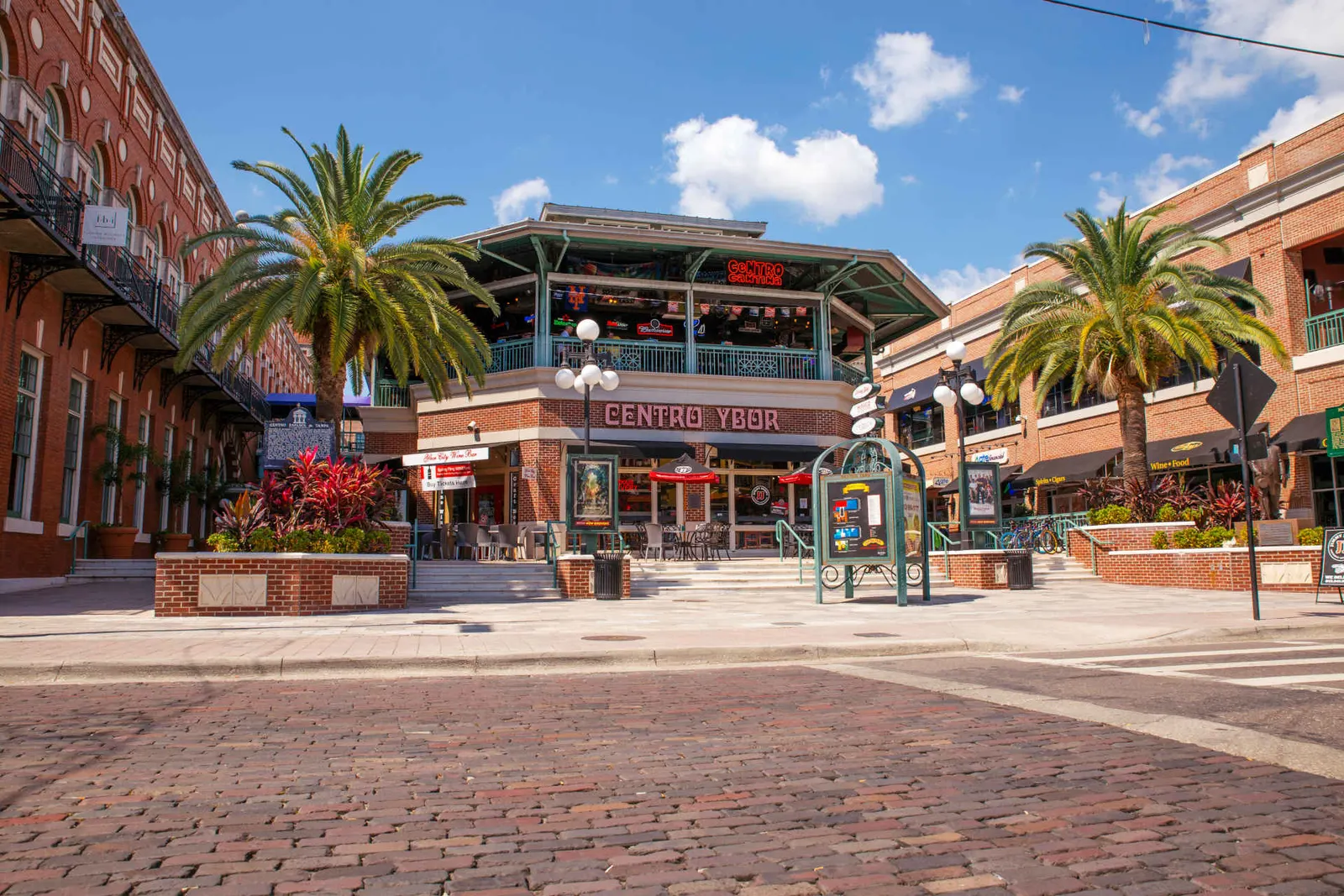 Centro Ybor © Keir Magoulas / Visit Tampa Bay