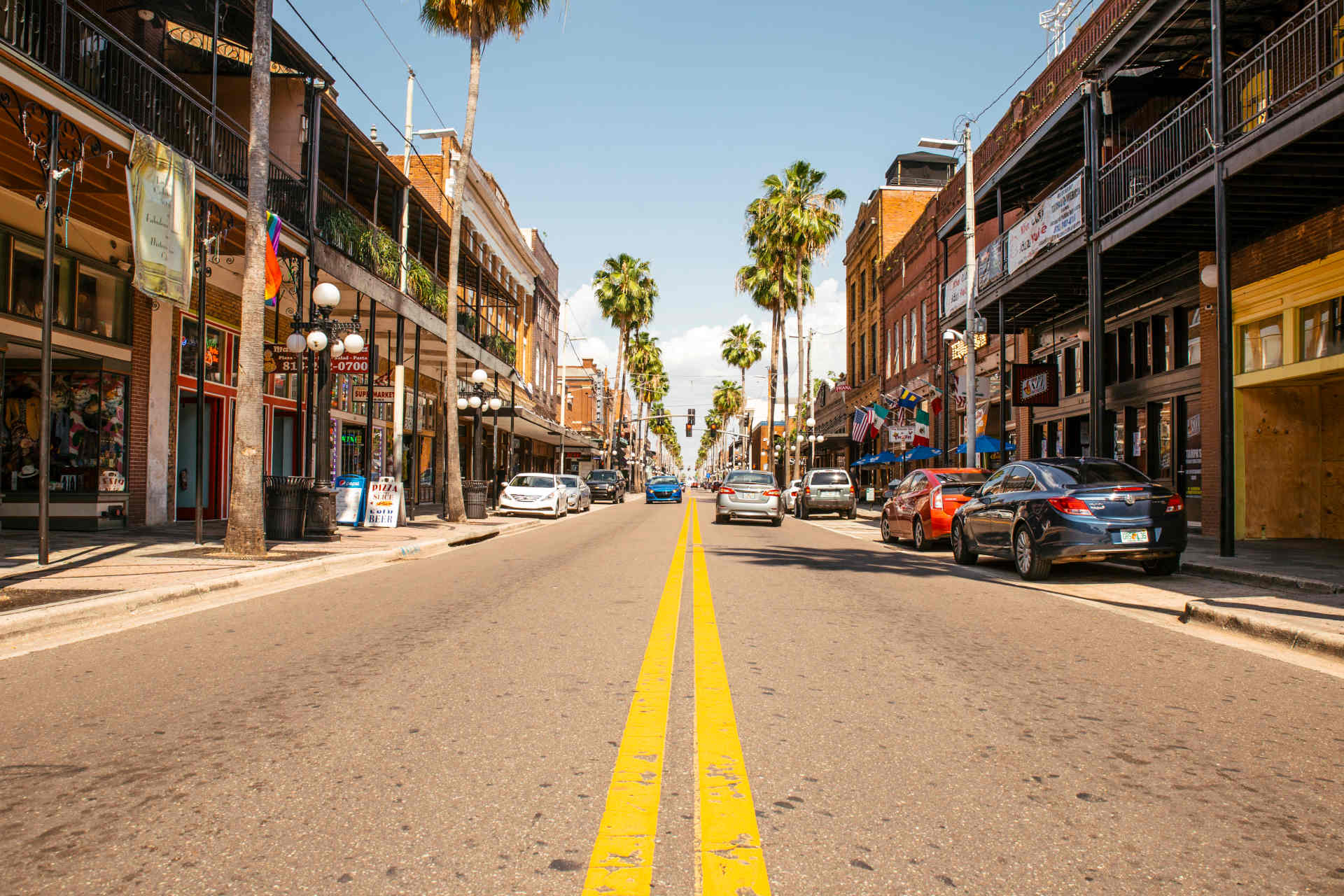 Ybor City 7th Ave © Keir Magoulas / Visit Tampa Bay