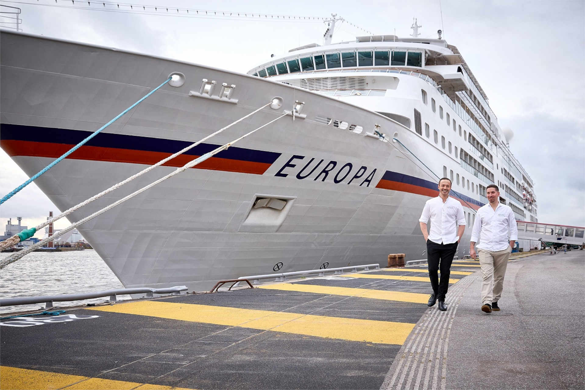 Corporate Executive Chefs Timon Lohrengel und Marcel Jücker © Hapag-Lloyd Cruises / Christian Wyrwa