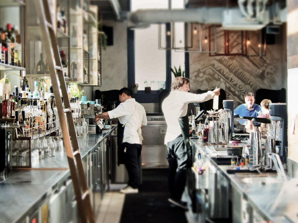 Gedeckter Tisch in einem Gastronomiebetrieb