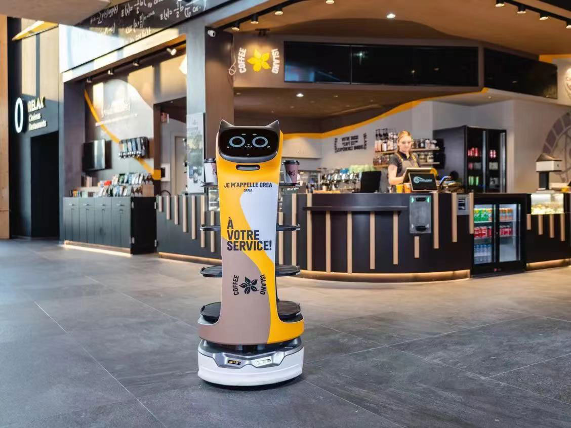 Hightech-Roboter im Restaurantbetrieb © Pogastro