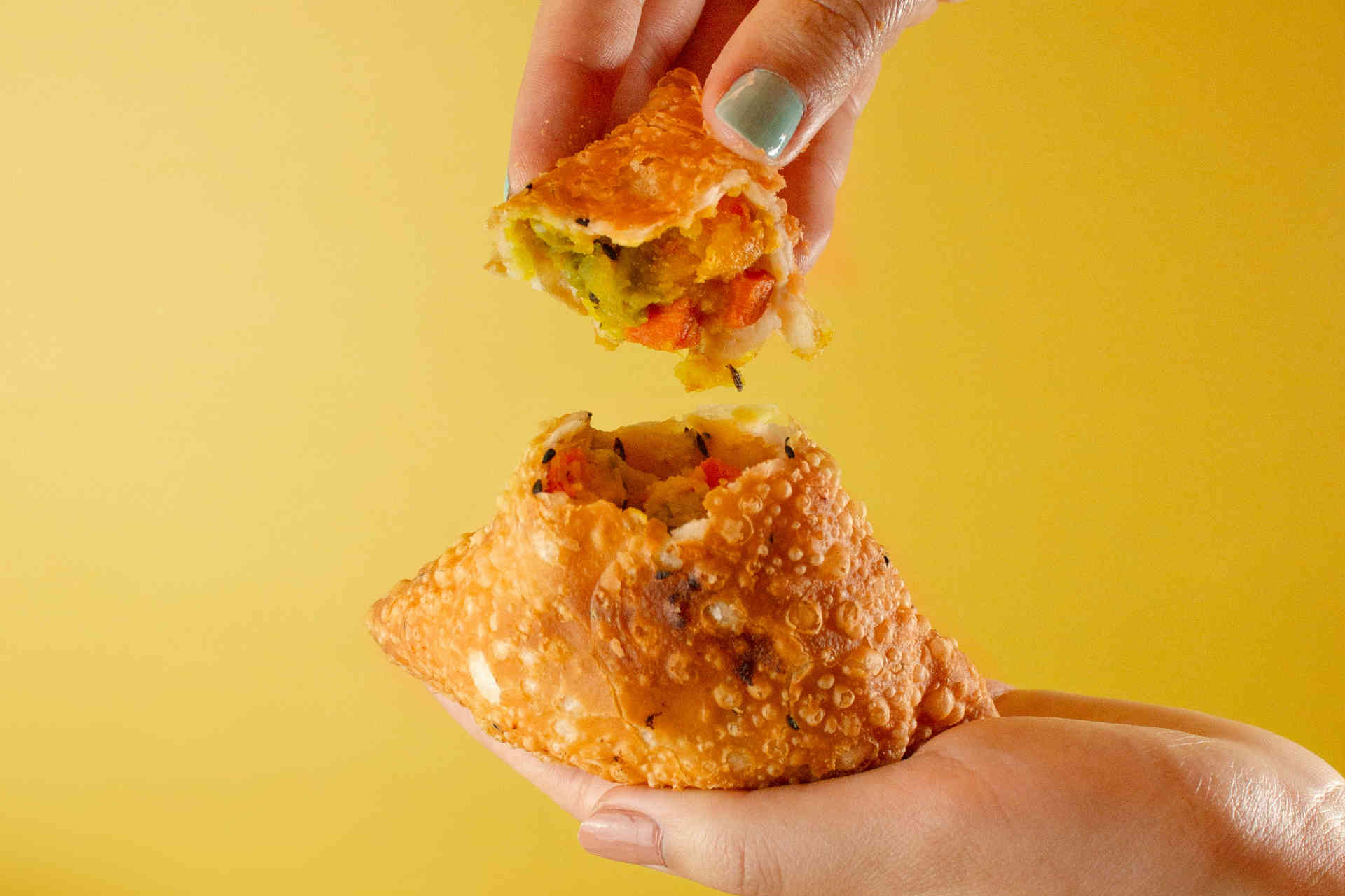 Samosa © Sanju M Gurung / Unsplash